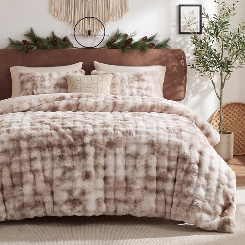 Deluxe Rabbit Fur Comforter Set